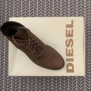 Men’s Diesel Hi Connection boots.
